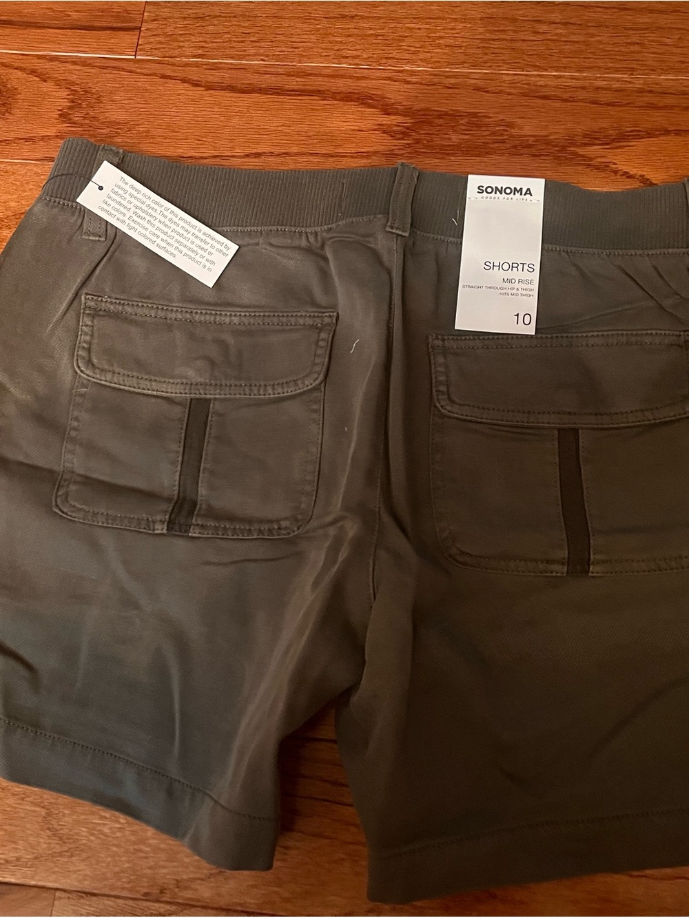Sonoma Woman’s Olive Green Casual Shorts - Picture 3 of 3